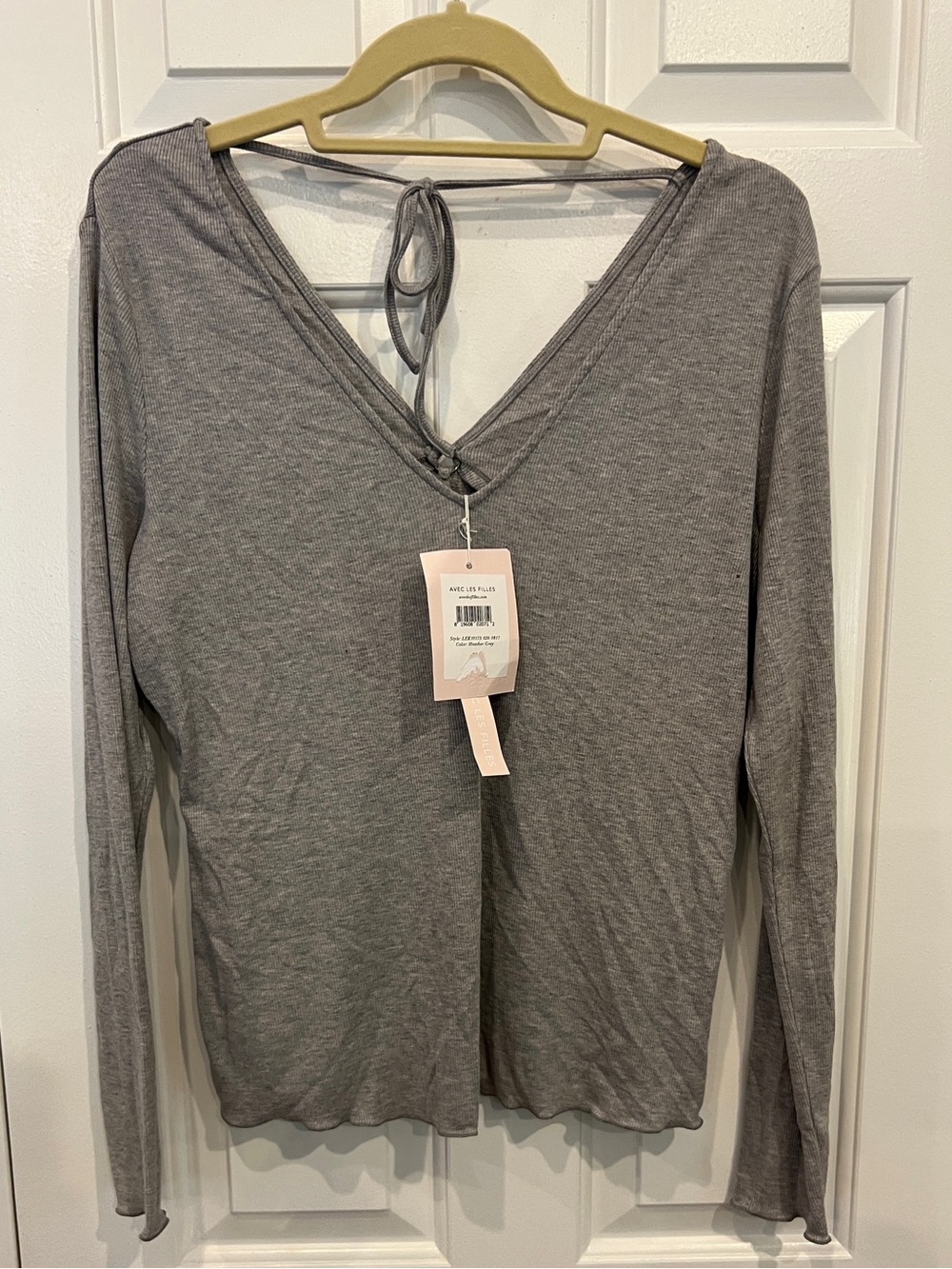 Avec Les Filles Gray V-Neck Long Sleeve Tie-Back Top